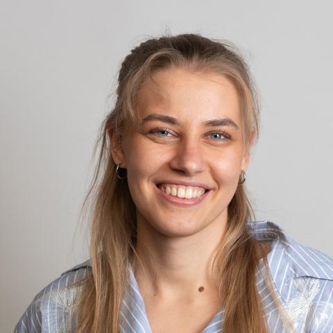 Square portrait photo of Celonie Rozema, AI Researcher at the KB